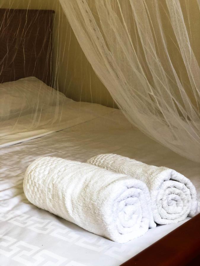 Cozy Bukoto Studio, Unlimited Wifi, Netflix & Close To Acacia Kampala Exterior photo